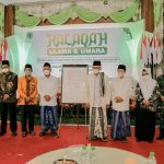 HADIRI HALAQOH ULAMA DAN UMARA, BUPATI GRESIK : AGAR GRESIK KONDUSIF, PEMERINTAH DAN ULAMA HARUS BERSINERGI