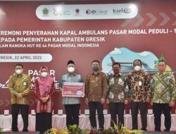 Bupati Gresik Terima CSR Berupa 1 Unit Ambulans Laut