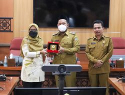 STAF AHLI APKASI GELAR PERTEMUAN DENGAN BUPATI GRESIK TAWARKAN KERJASAMA DIBIDANG PENGEMBANGAN MUTU PENDIDIKAN BAGI TENAGA PENDIDIK