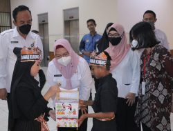 Hari Anak Nasional, Bu Min Ingatkan Peran Anak Dalam Pembangunan Masa Depan.