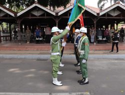 ESTAFET BENDERA PATAKA JER BASUKI MAWA BEYA TIBA DI GRESIK