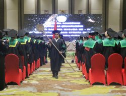 Hadiri Wisuda Universitas Qomaruddin, Gus Yani Beri Pesan Ini Kepada 464 Wisudawan