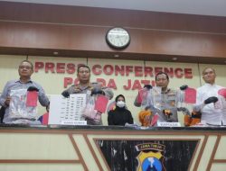 Hampir Satu Bulan Buron, Pelaku Perampokan Rumah Dinas Walikota Blitar Berhasil Ditangkap. 