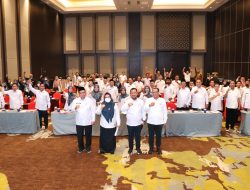 Gus Yani Targetkan Stok Darah Aman, Bantuan Mobil Untuk PMI Gresik. 