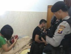 Mesum Dengan Istri Orang, Oknum Polisi Digrebek Warga di Trenggalek