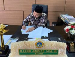 Sudah Diteken, Bupati Yani Gelontorkan Ratusan Miliar Untuk Akselerasi Pendidikan Di Kabupaten Gresik