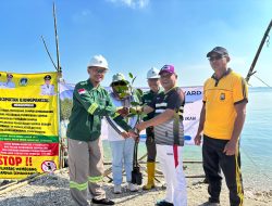Hijaukan Pesisir, Sejahterakan Nelayan: PT Orela Shipyard Tanam Mangrove, Bangun Rumah Ikan, dan Salurkan Bantuan Jaring di Ujungpangkah