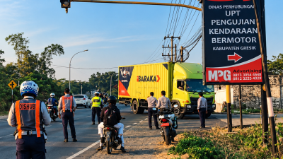 Dinas Perhubungan (Dishub) Kabupaten Gresik menambah kantong parkir di area kantor uji KIR Cerme, sekaligus memperketat pengawasan di sejumlah titik rawan yang selama ini jadi langganan parkir liar.